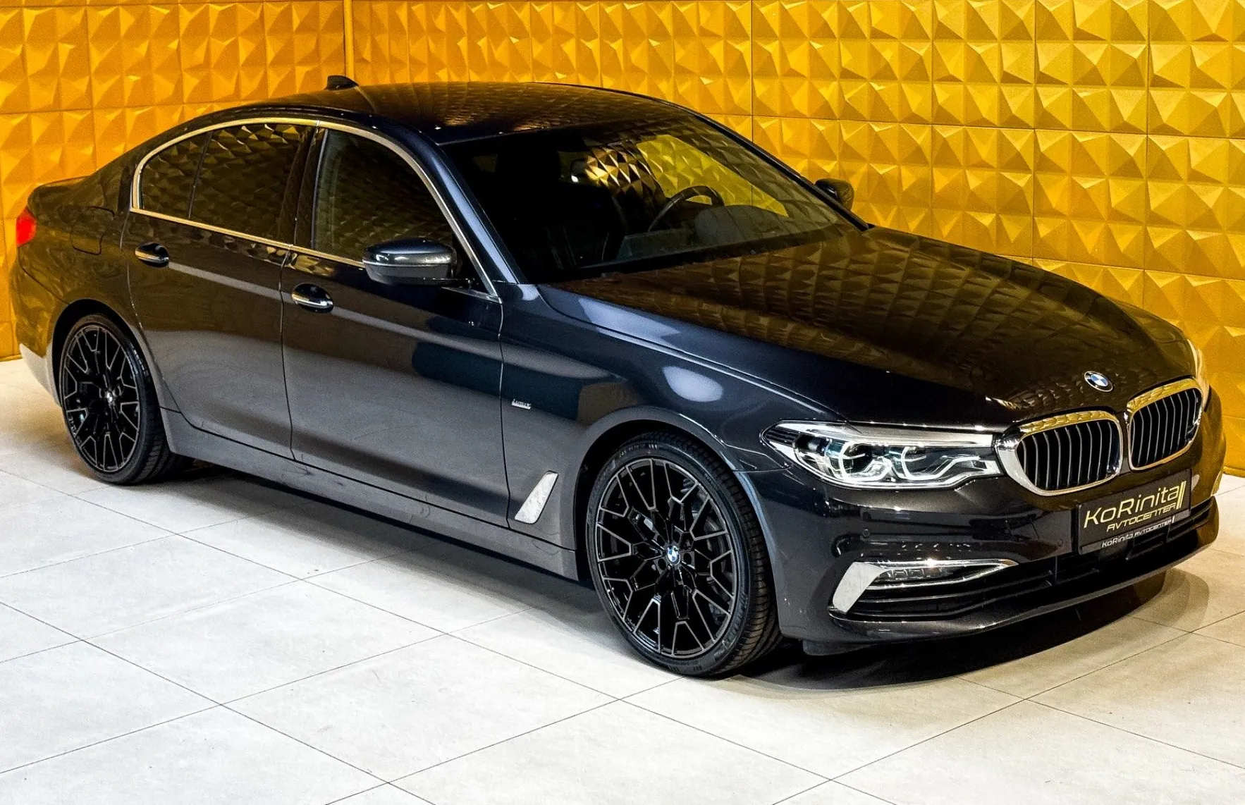 Zunanja slika - BMW Serija 5 - : 520d xDrive AUT.-LUXURY-LED-MEMORY-HEADUP - 2