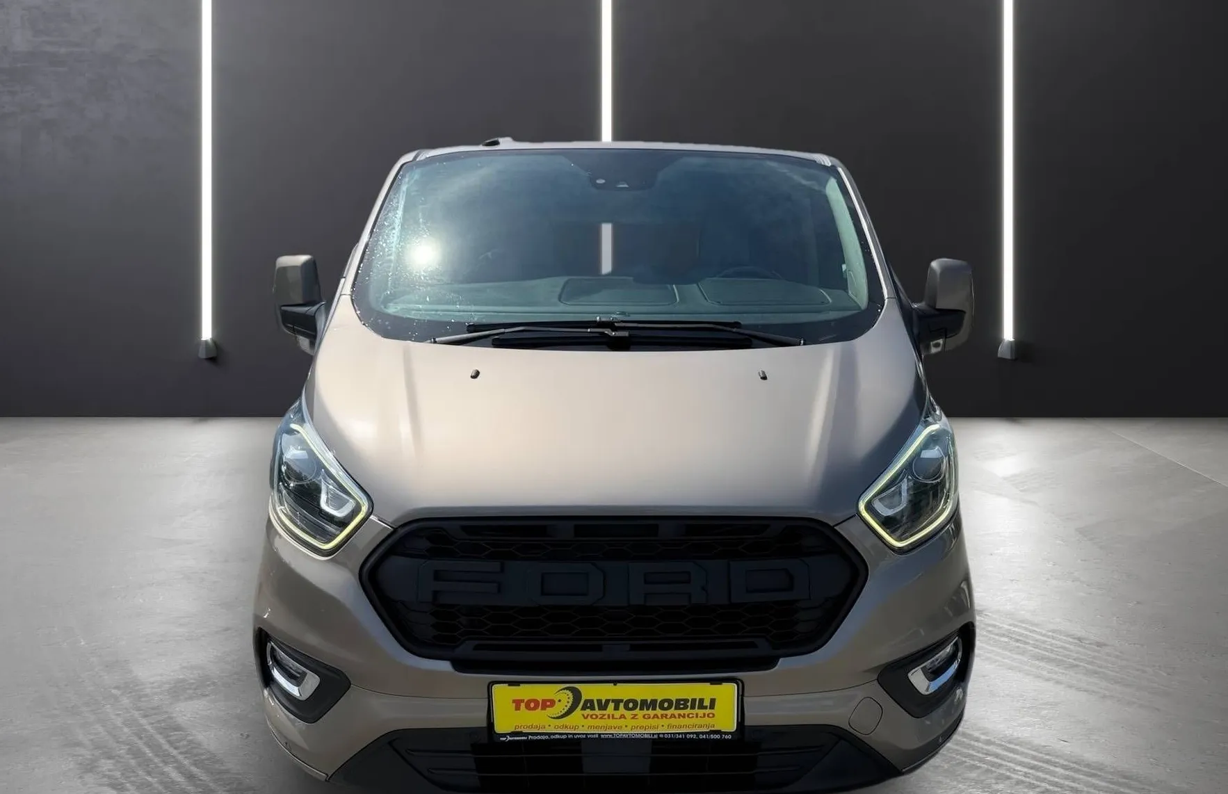 Zunanja slika - Ford Tourneo - Custom 2.0 TDCI L2 H1 FUL LED NAVI TEMP PDC GR.SEDEŽEV - 11