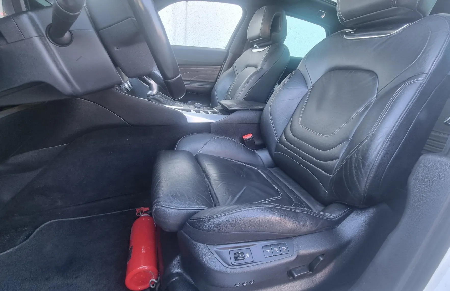 Zunanja slika - Citroën DS5 - 2.0 HDi Avtomatik - KAMERA-NAVI-HIFI-GRETJE SED. - 11