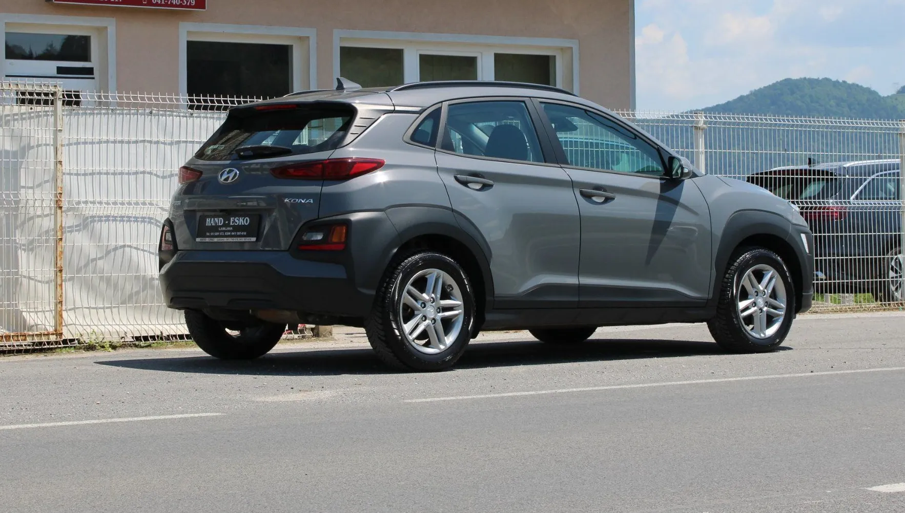 Zunanja slika - Hyundai Kona - 1.6 CRDi 136 BUSINESS DCT KAMERA LED ALU PDC - 4