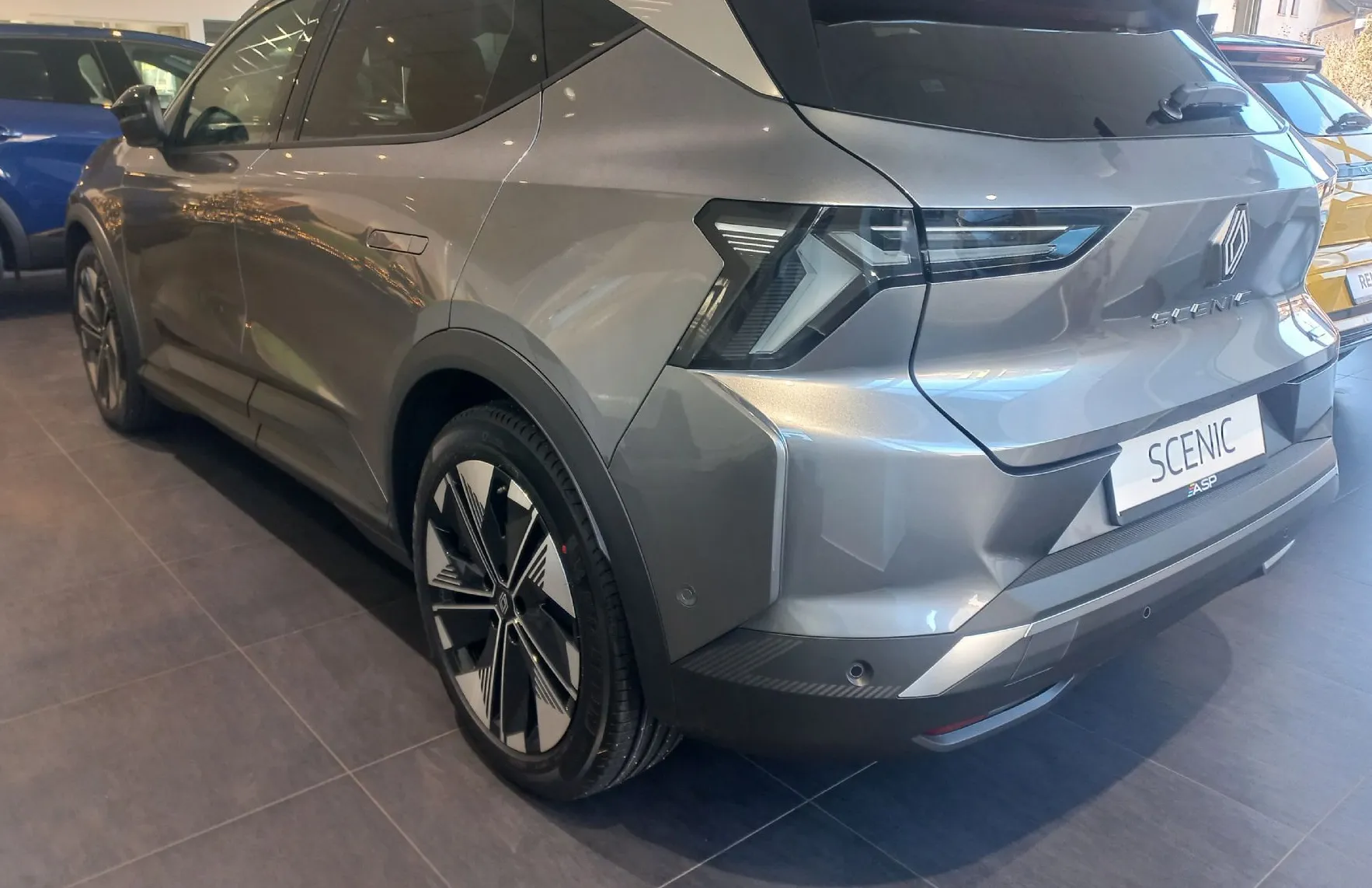 Zunanja slika - Renault Scenic E-tech - TECHNO 170 COMFORT RANGE  ZALOGA - 4