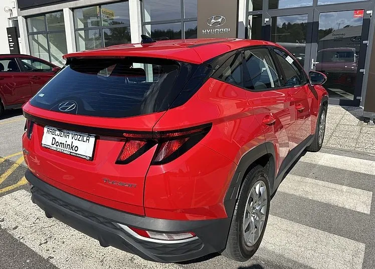 Zunanja slika - Hyundai Tucson - 1.6 CRDI TREND - 1.LASTNIK - SLO.POREKLO - 4