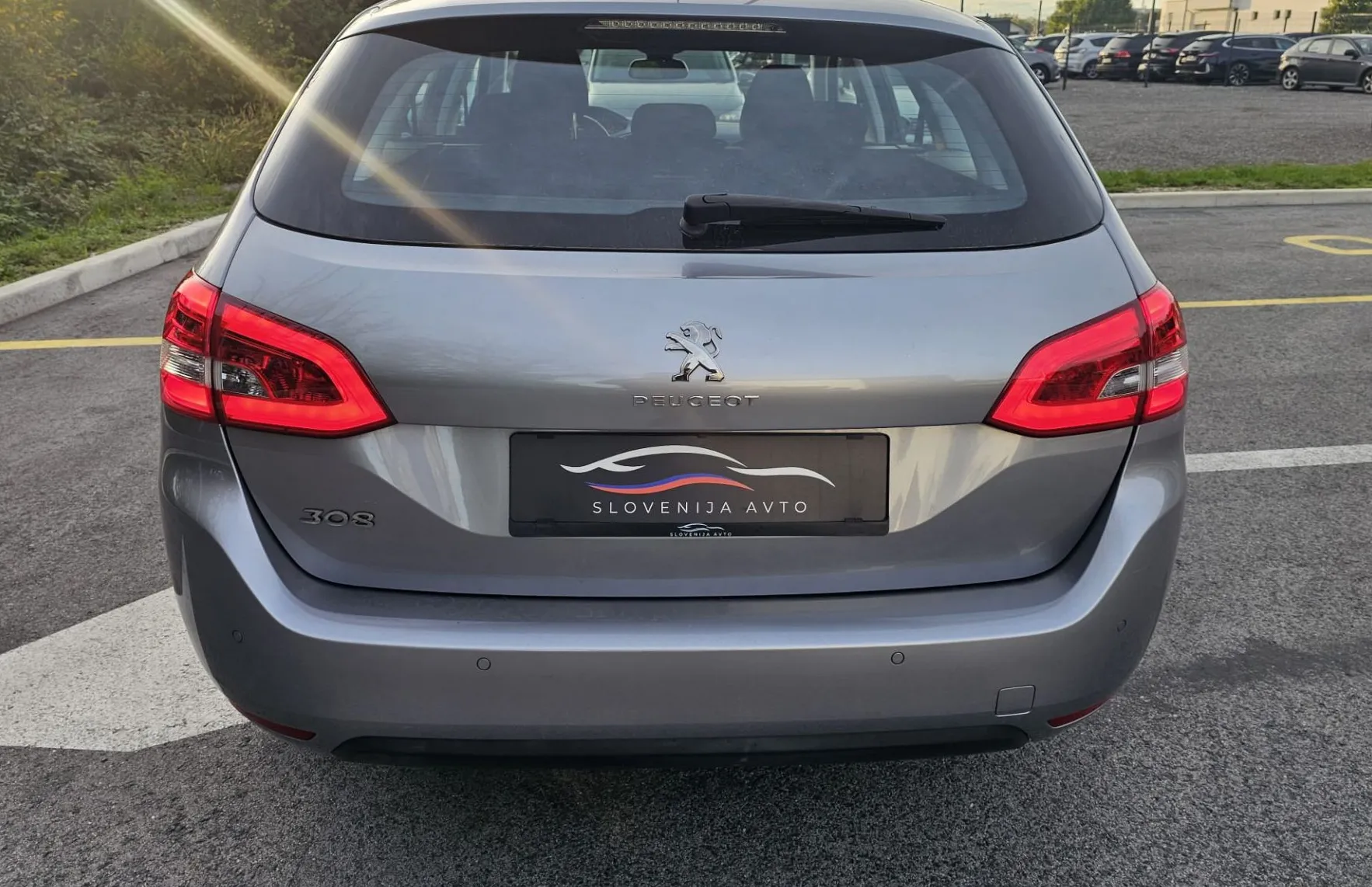 Zunanja slika - Peugeot 308 - SW 1.5 BlueHDi 130 Pack Avt.|2xpdc|alu|navi|led - 5