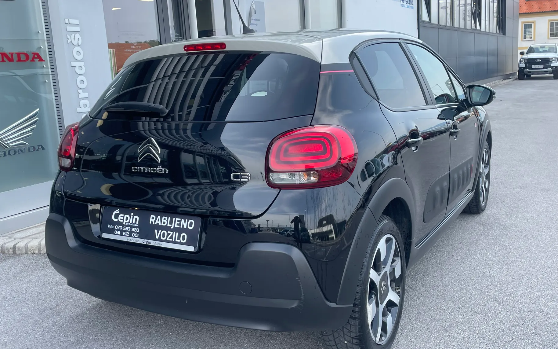 Zunanja slika - Citroën C3 - 1.2 PureTech 82 Shine - 5