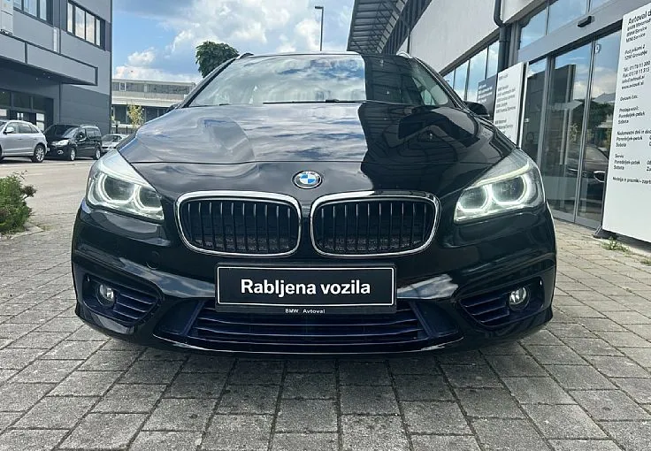 Zunanja slika - BMW Serija 2 - Active Tourer: 216d Sport Line - 7