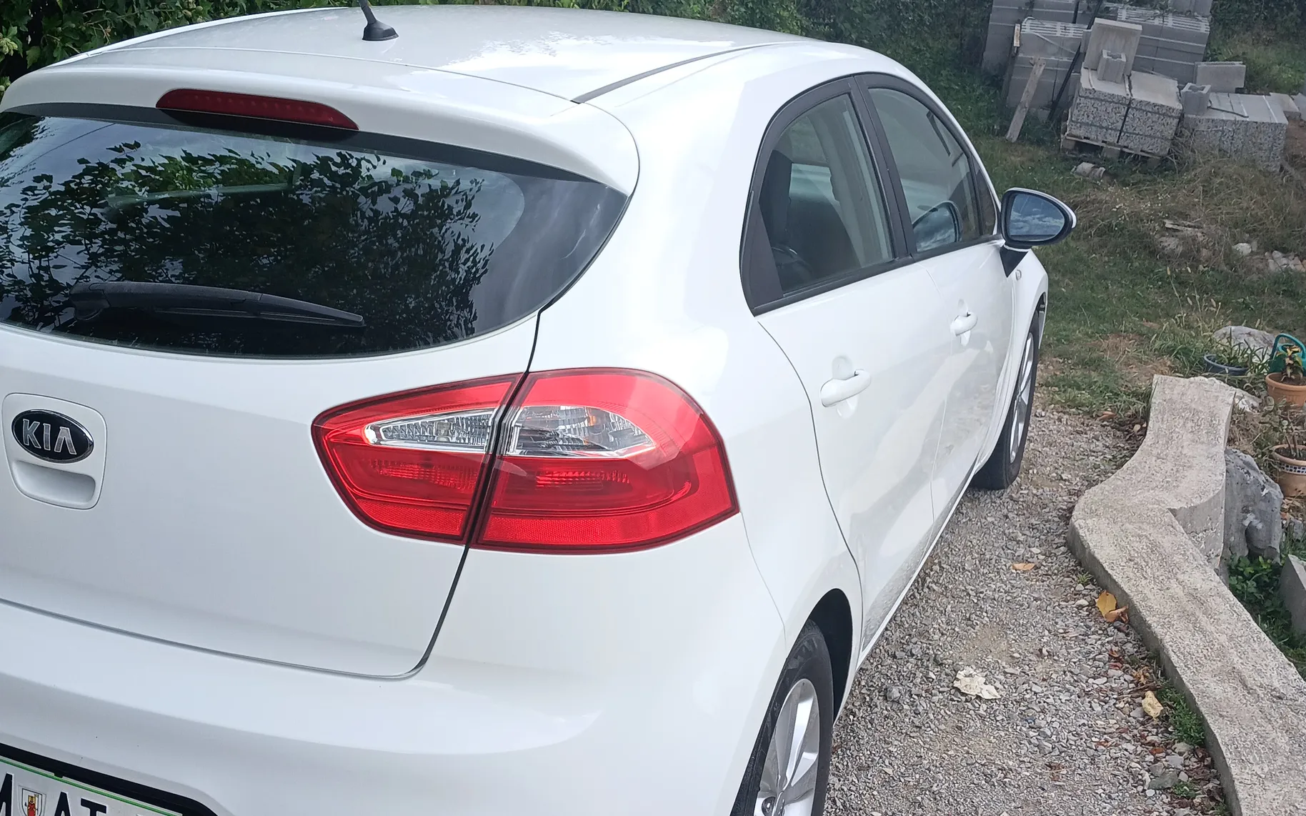 Zunanja slika - KIA Rio - 1,4 CRDi EX Fun - 2