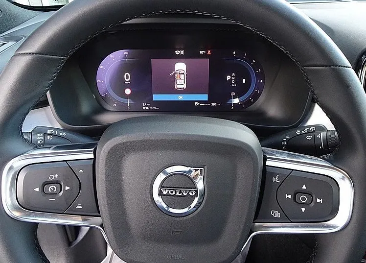 Zunanja slika - Volvo XC40 - 2.0 B3 Core 2WD -VIRTUAL -KAMERA -NAVI - 9