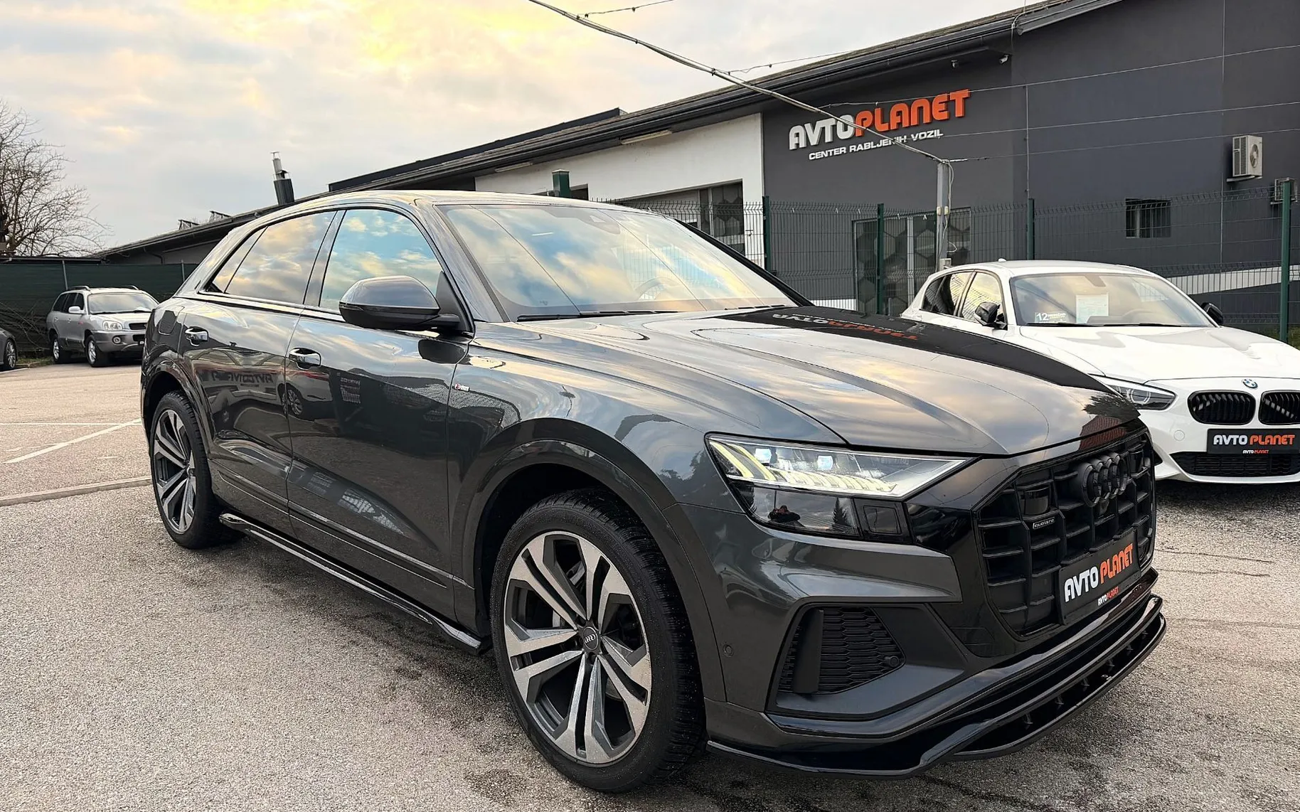 Zunanja slika - Audi Q8 - 50 TDI Quattro 3xS-LiNE HD MATRIX ACC 360KAM ALU22 - 5
