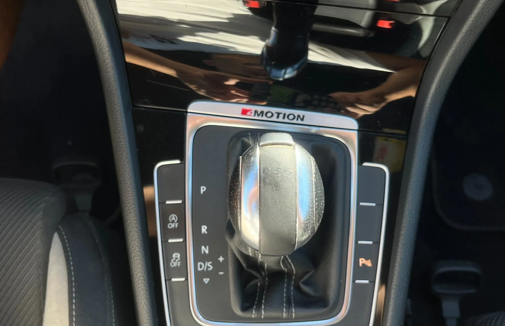 Zunanja slika - Volkswagen Golf - R 4motion BMT DSG - 18