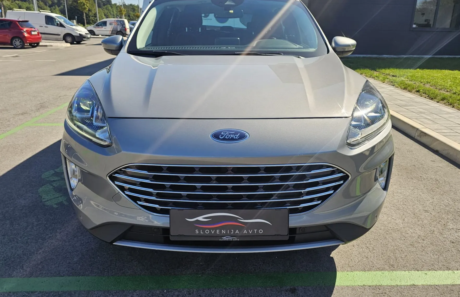 Zunanja slika - Ford Kuga - 2.0 TdCi 150 Titanium|FULED|ALU|2xPDC|NAVI|Multifu - 2