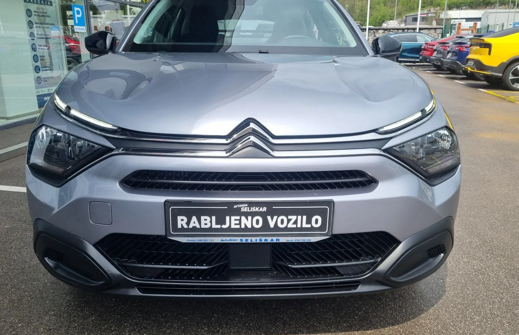 Zunanja slika - Citroën C4 - 1.2 PureTech 100 You  - SAMO 19.857KM - AKCIJA - 3
