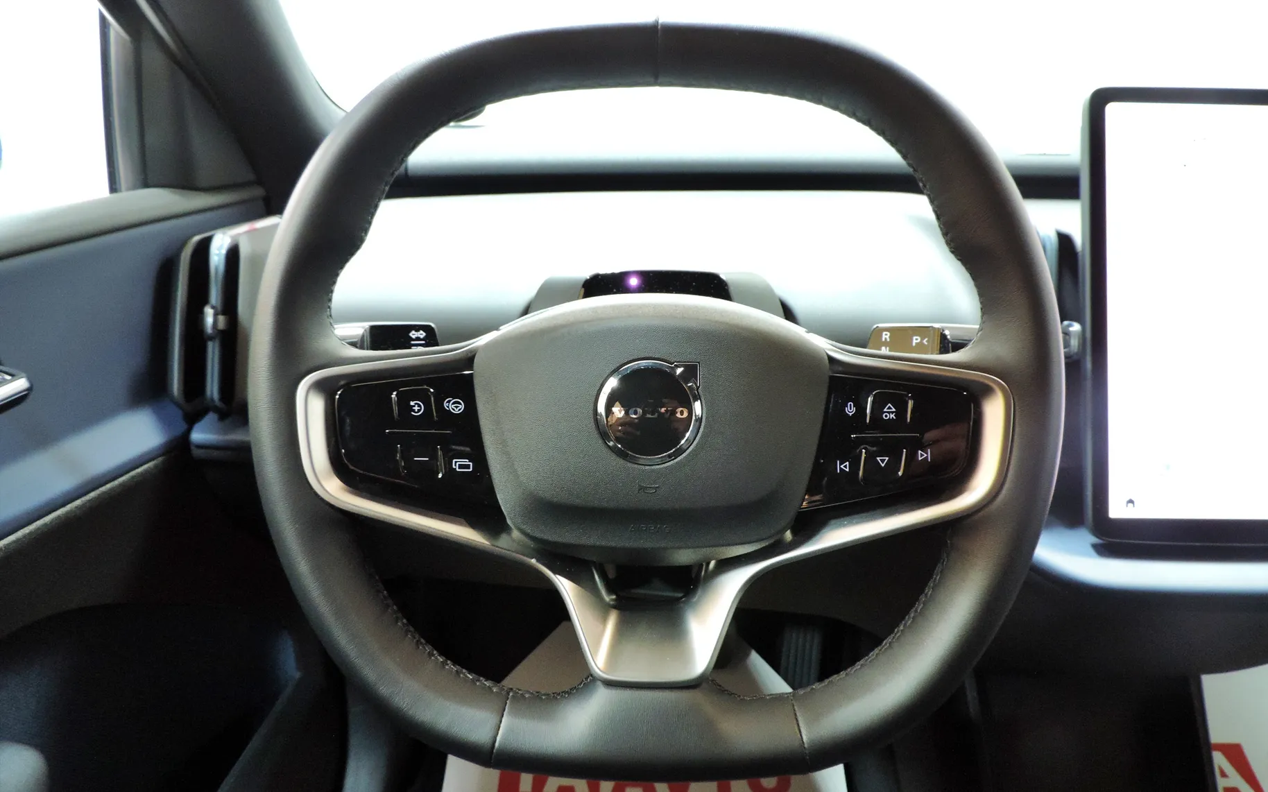 Zunanja slika - Volvo EX30 - Single Motor  51 kWh  Plus - 14