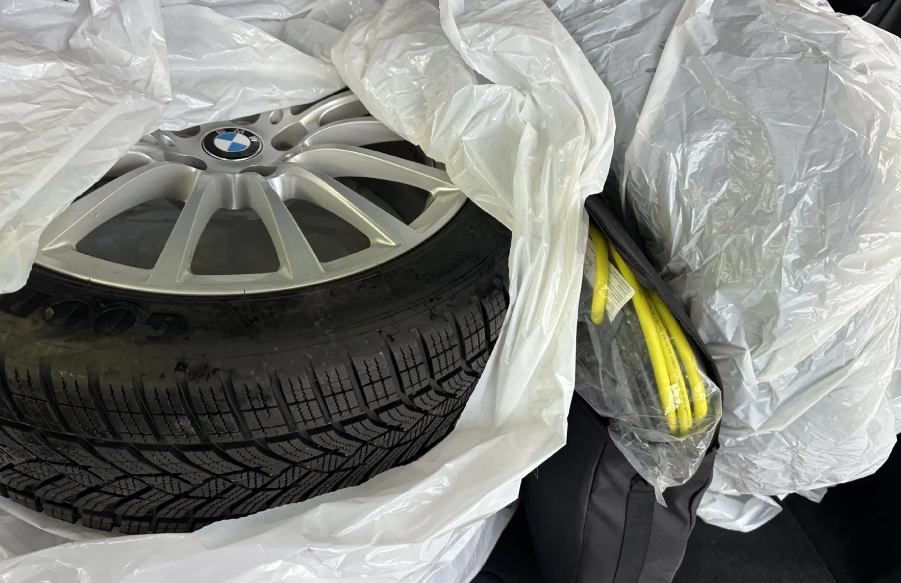 Zunanja slika - BMW Serija 5 - Touring: 530e  Avt.M Sport.4X4.NEMŠKI+4ALU.KAMERA.LED.AC - 21