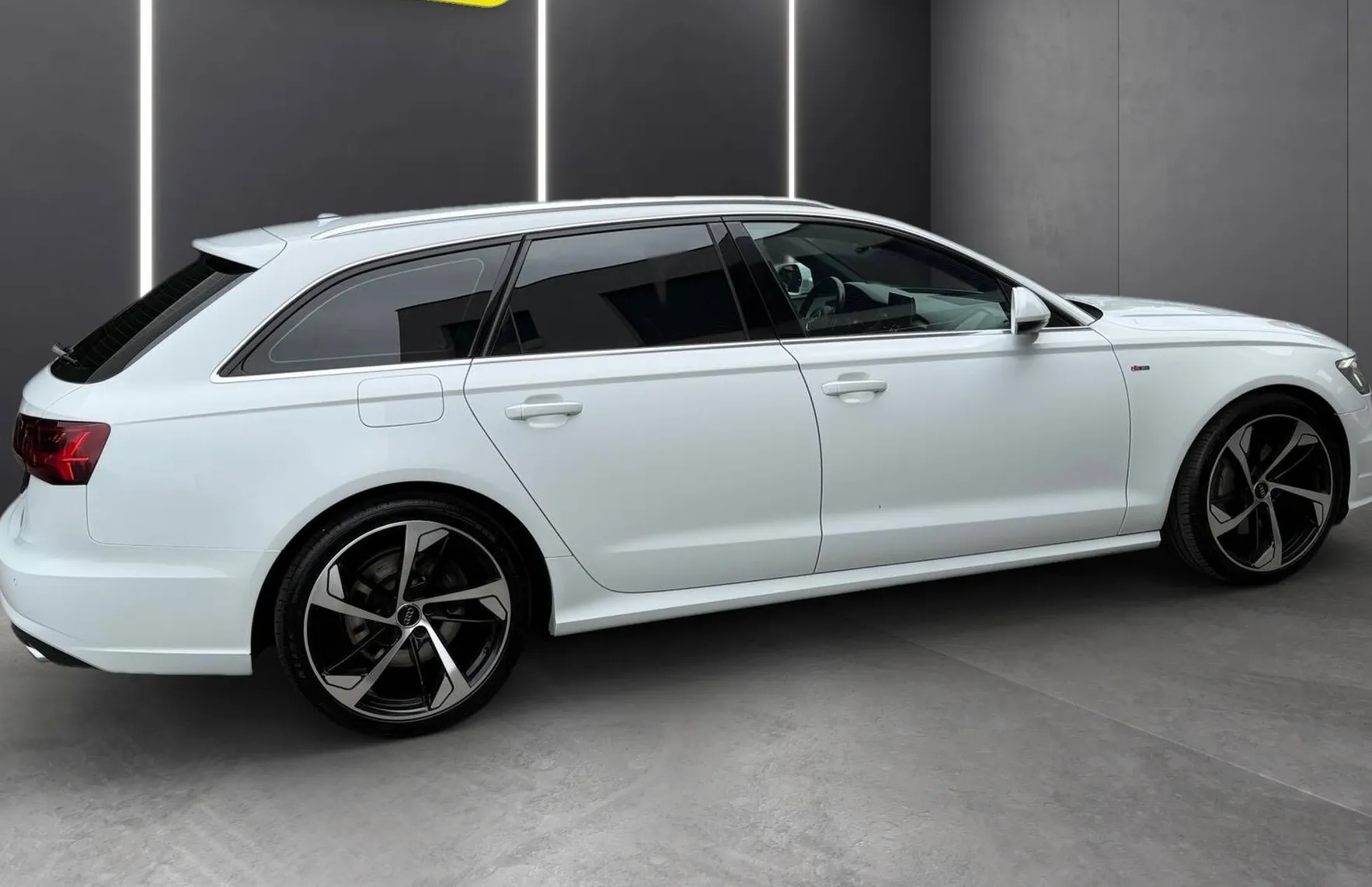 Zunanja slika - Audi A6 - Avant 3.0 TDI 20COL S-LINE XENON NAVI PDC KAM TEM TOP - 7