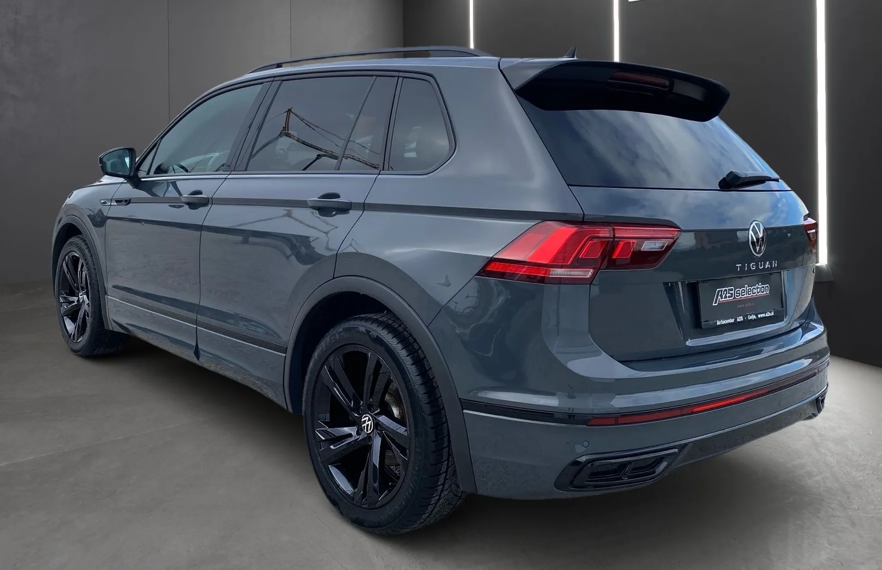Zunanja slika - VW Tiguan - 2.0 TDI SCR 4M. BMT avt. R-Line 110kW... - 4