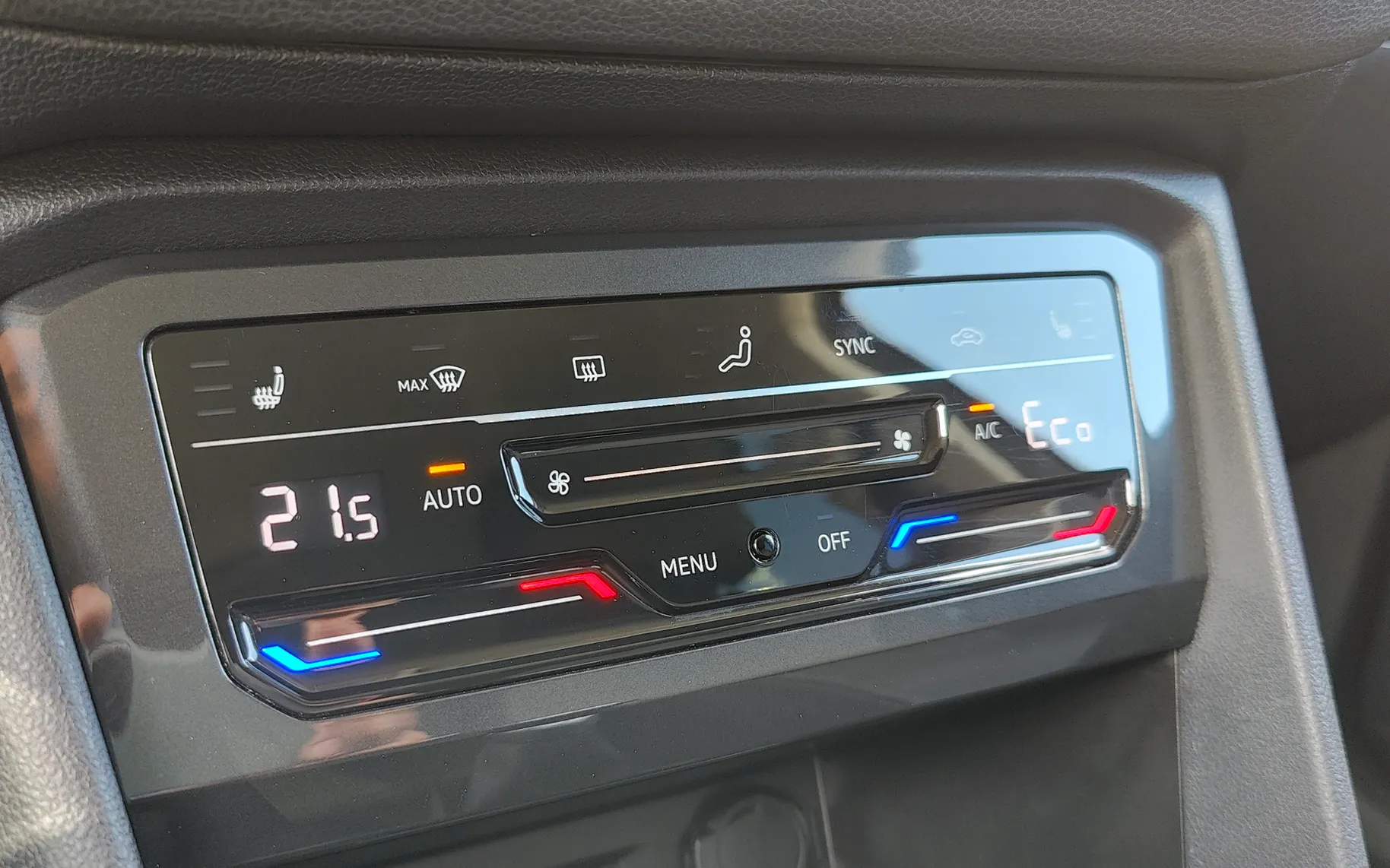 Zunanja slika - VW Tiguan - 1.4TSI eHybrid avt. 140kW VIRTUAL KAMERA ALU - 17