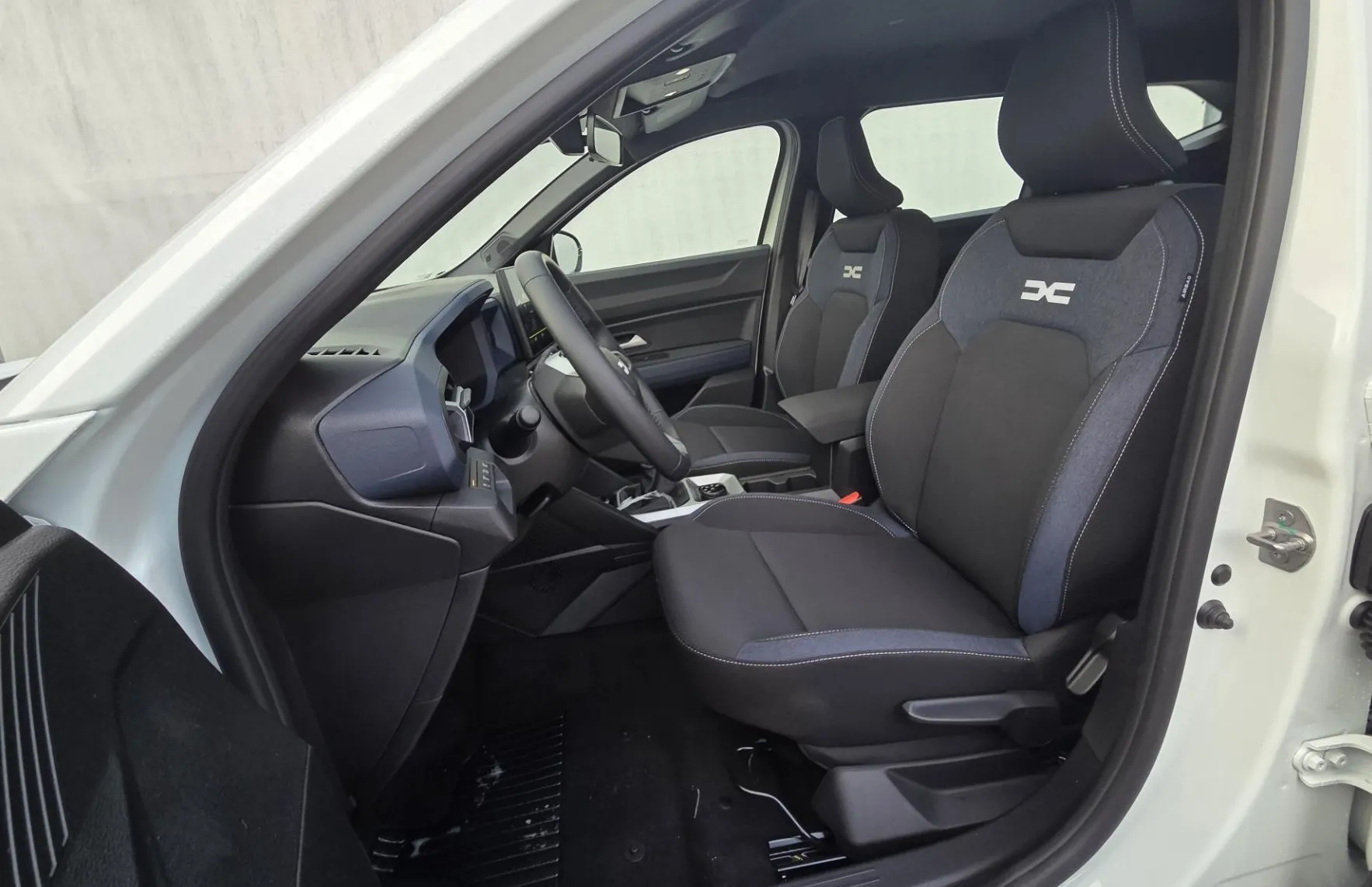 Zunanja slika - Dacia Bigster - 1.2MHEV-G140 Expression+Paket Easy+Vinjeta - 7