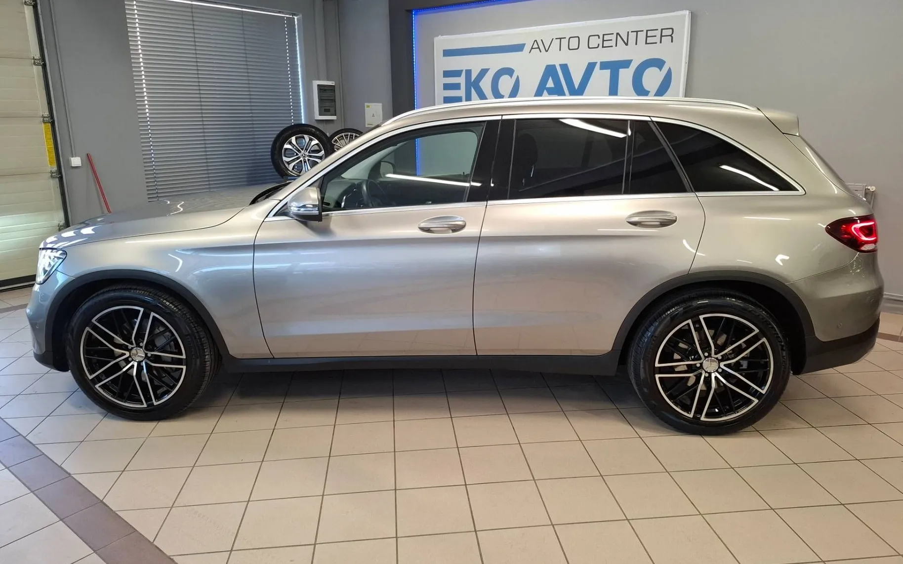 Zunanja slika - Mercedes-Benz GLC-Razred - GLC 220 d 4 MATIC SAMO99000KM-NAVI-KAMERA-ACC-PDC. - 2