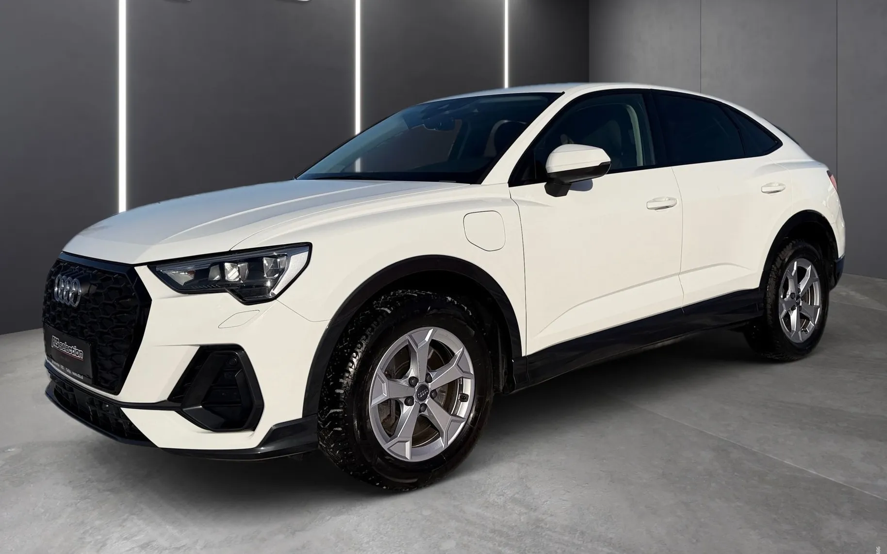 Zunanja slika - Audi Q3 Sportback - 45 TFSI e S tronic 180 245 S Line-LED-Virtual... - 1