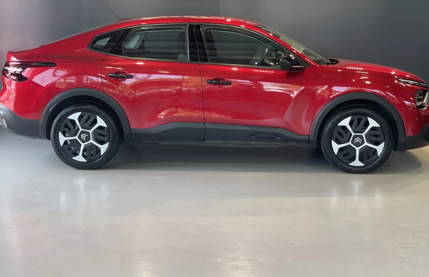 Zunanja slika - Citroën C4 X - 1.LASTNIK-TEMPOMAT-KAMERA-GRETJE SEDEŽEV - 4