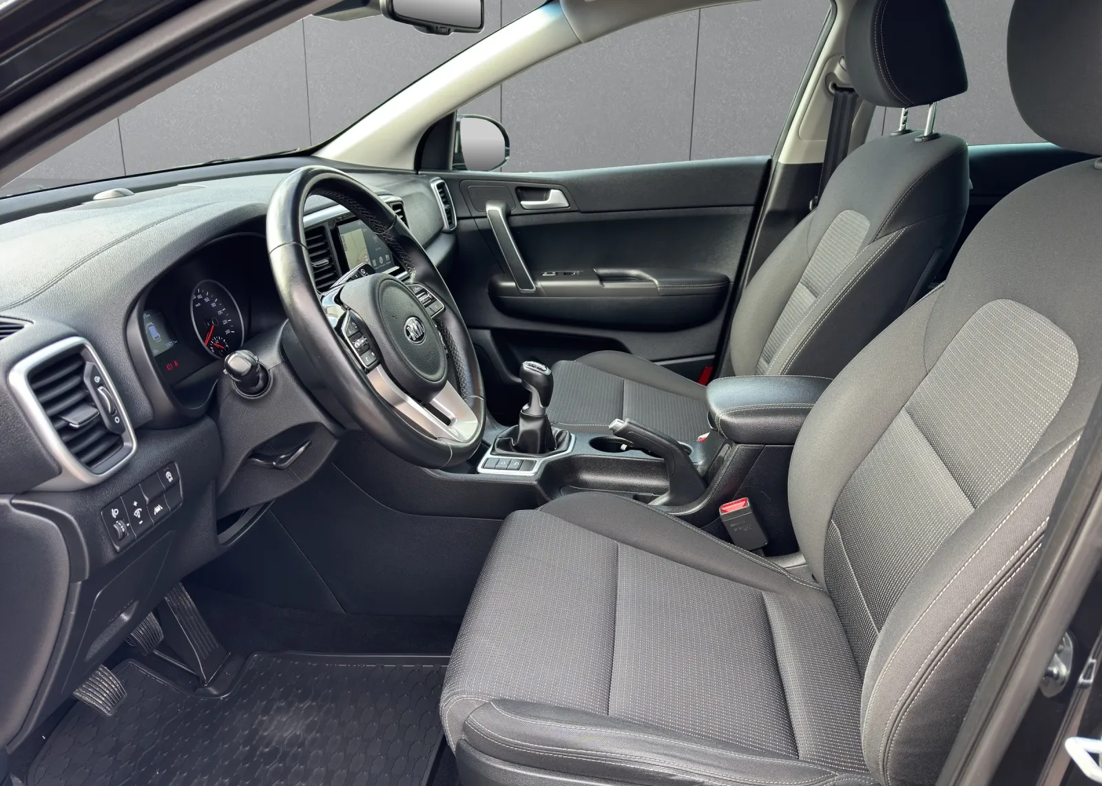 Zunanja slika - KIA Sportage - 1,6 T - 6