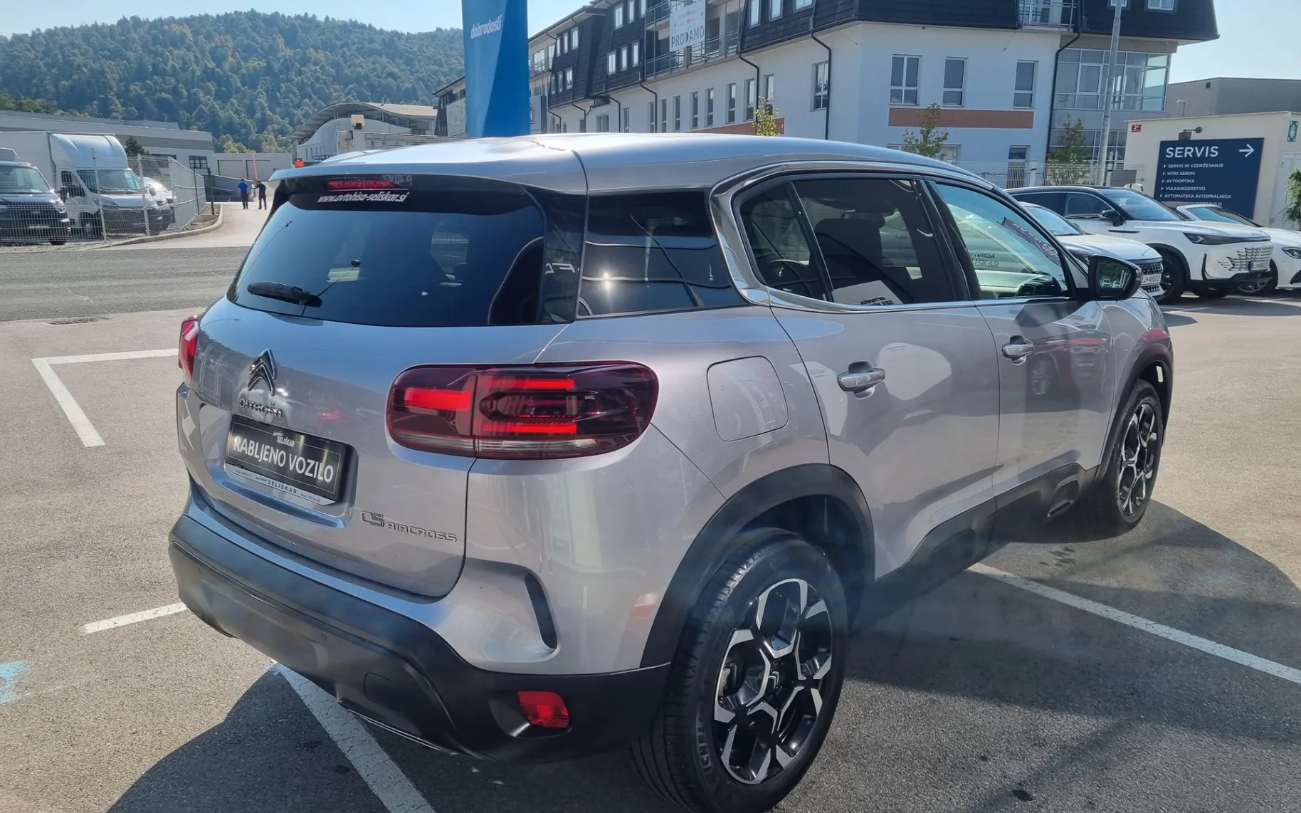 Zunanja slika - Citroën C5 - Aircross 1.2 PT Plus - MALO KM - POTRJENA SERVISNA KNJIGA - 7