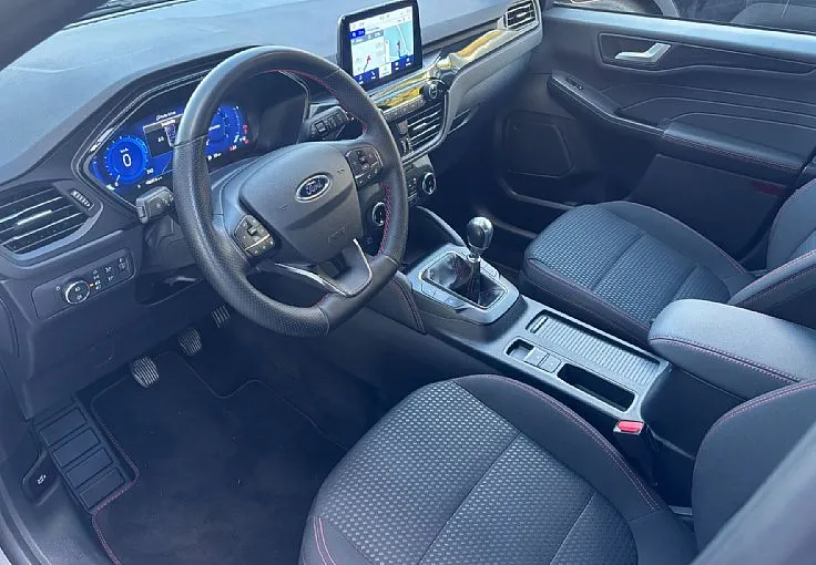 Zunanja slika - Ford Kuga - 1.5 EcoBoost ST-Line. 1.lastnik. vlečna kljuka. - 8