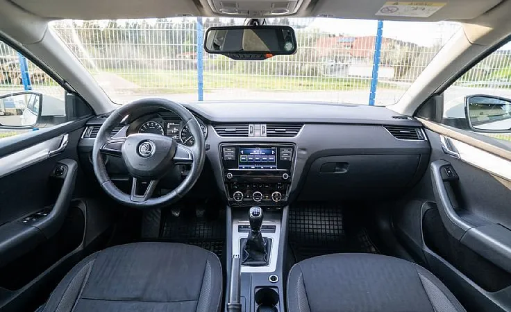 Zunanja slika - Škoda Octavia - Combi 2.0 TDI Ambition - 9