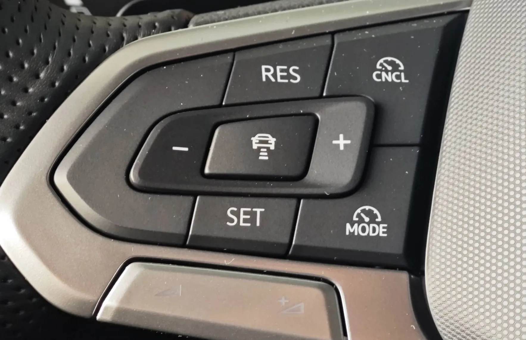Zunanja slika - Volkswagen Golf - 1.5 eTSI avt. 4JOY 110  150 - 17