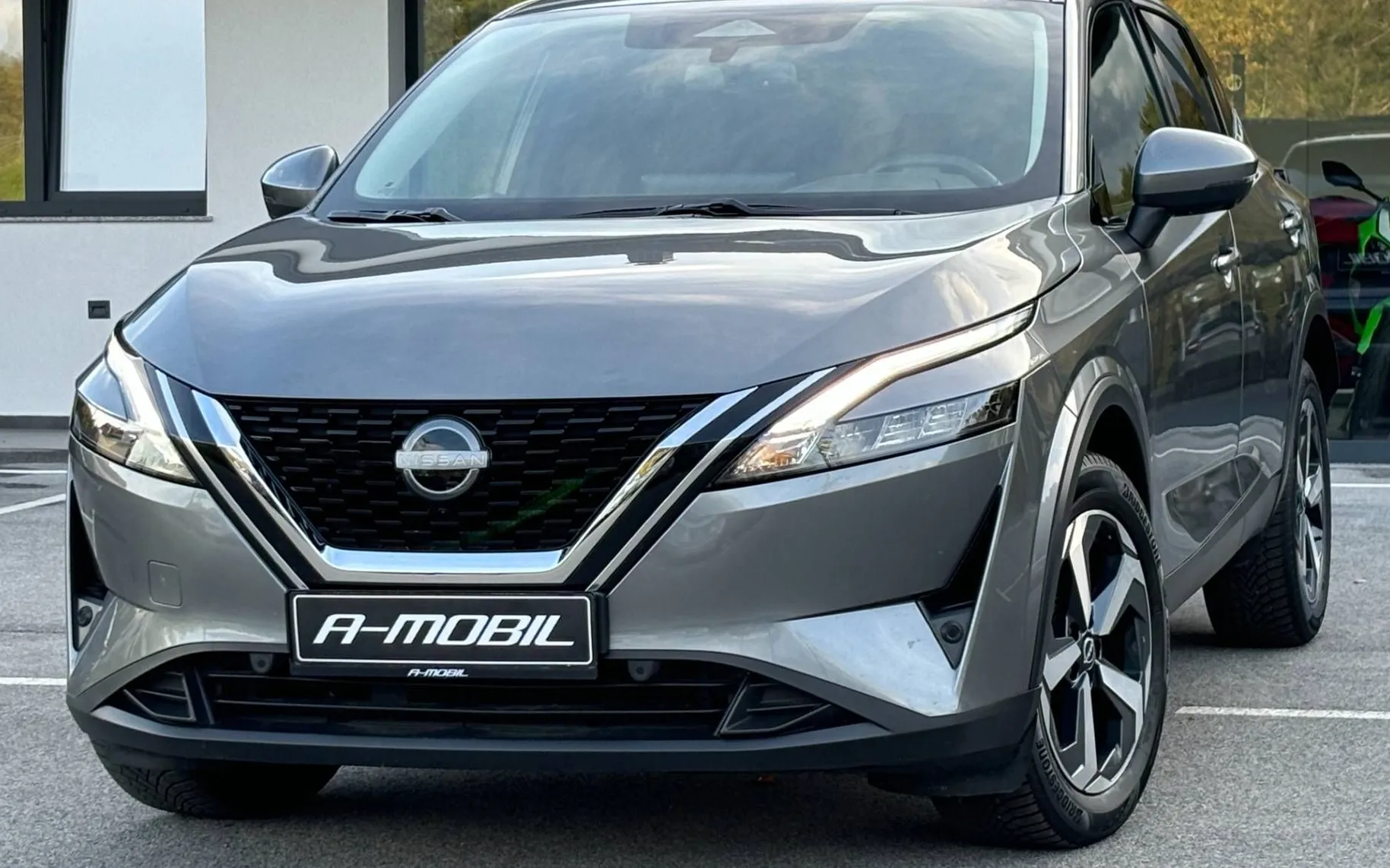 Zunanja slika - Nissan Qashqai - 1.3 DIG X-Tronic N-CONNECTA FUL LED-NAVI-KAMERA - 6