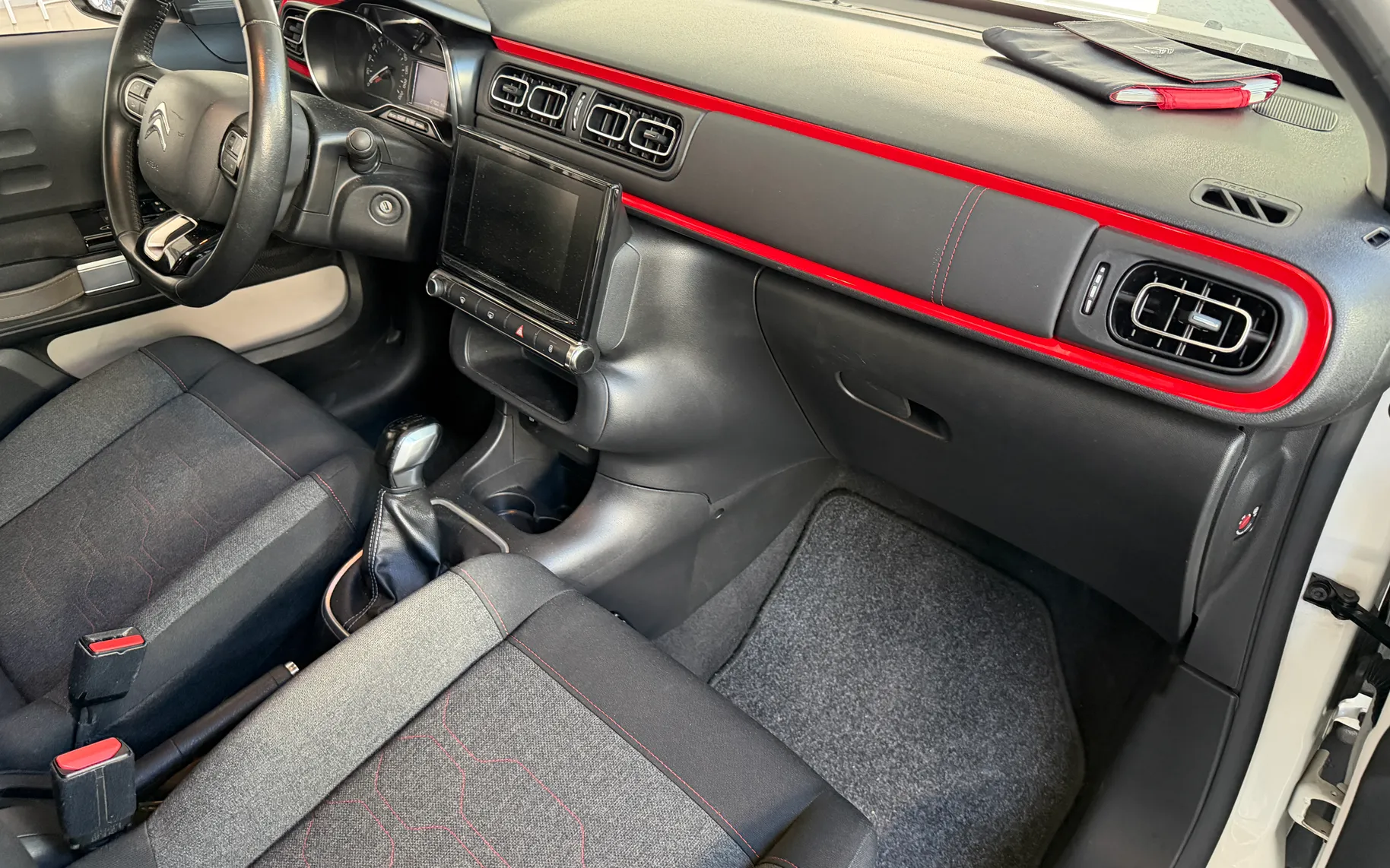 Notranja slika - Citroën C3 - 1.2 PureTech - 16