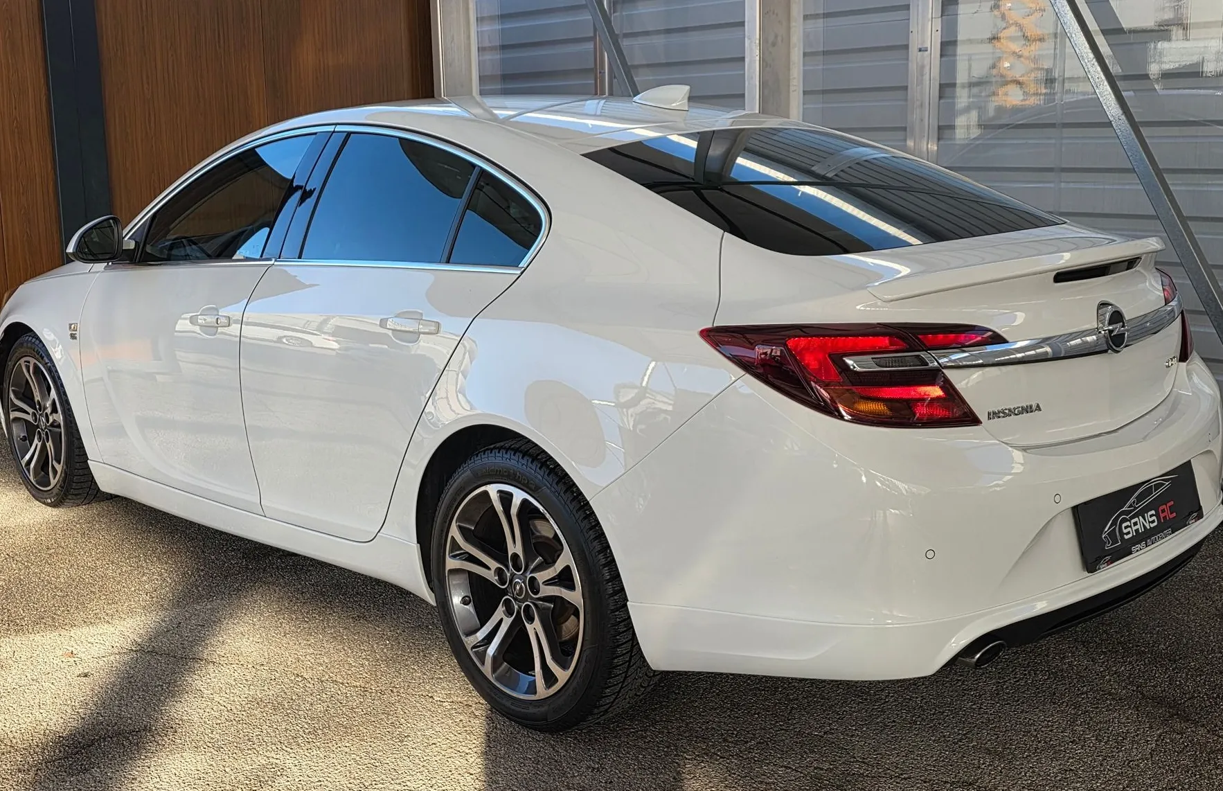 Zunanja slika - Opel Insignia - 2.0 CDTI OPC LINE- SLO-KAM - MRTVI KOT - GL. SERV - 3