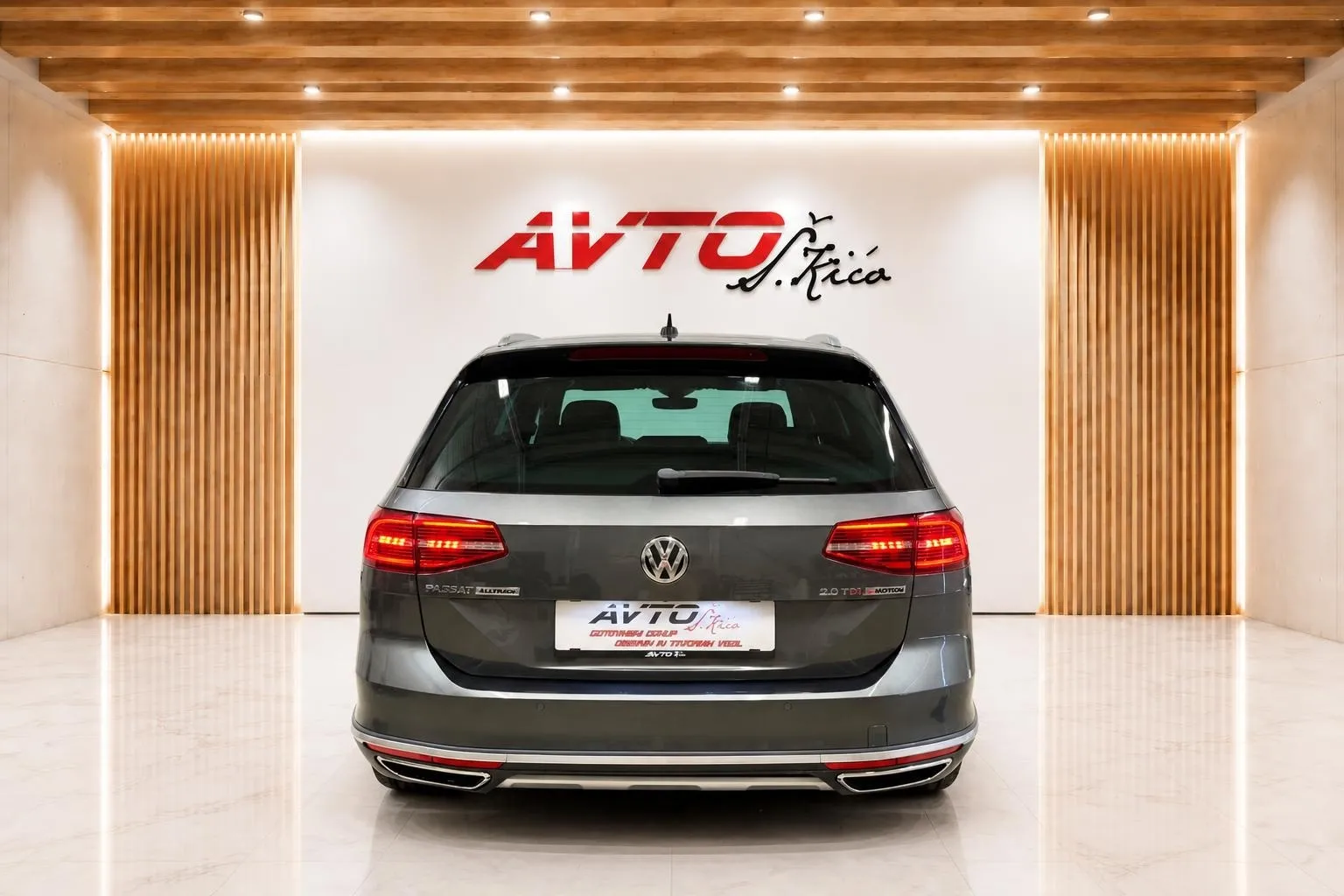 Notranja slika - Volkswagen Passat Alltrack - 4motion 2.0 TDI-FULL LED-AVT-TEMPOMAT-NAVI-PDC - 8