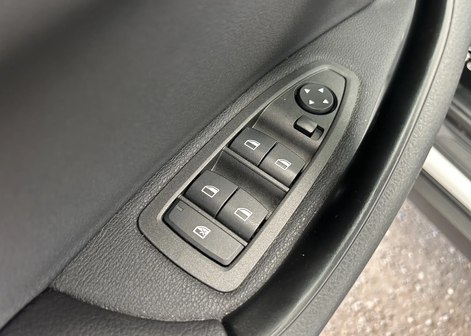 Zunanja slika - BMW X2 - 18I SDRIVE - 16