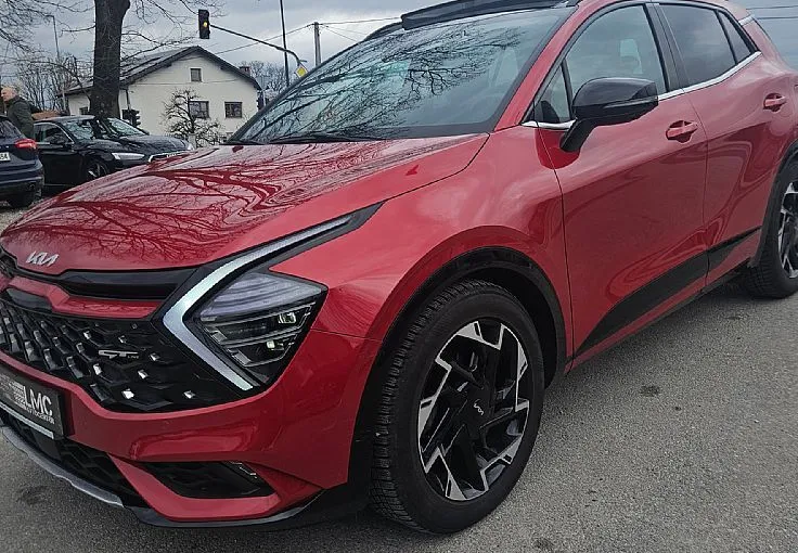 Zunanja slika - KIA Sportage - GT-LINE 1.6 T 180ks °1.LASTNIK° °19-COL°PANORAMA° - 1