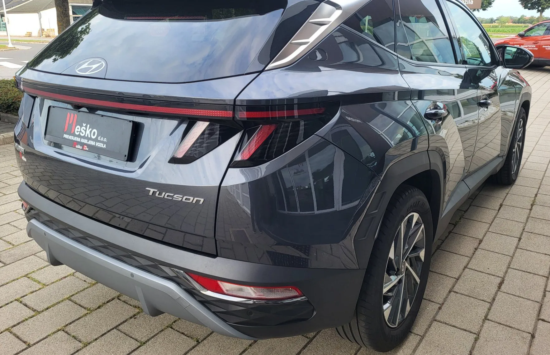 Zunanja slika - Hyundai Tucson - 1.6 T GDI Premium tov.garanc-1 last-slo-navi-kamer - 6