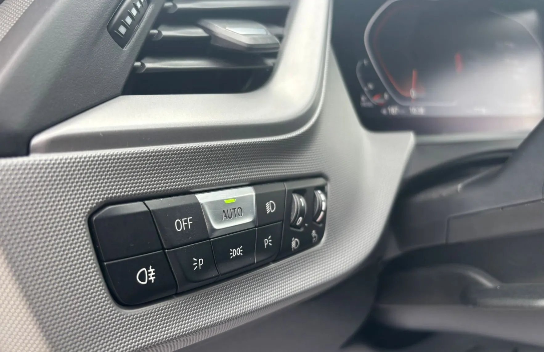 Zunanja slika - BMW Serija 1 - : 118d aut. Sport SLO-1.LAST.-LED - 13