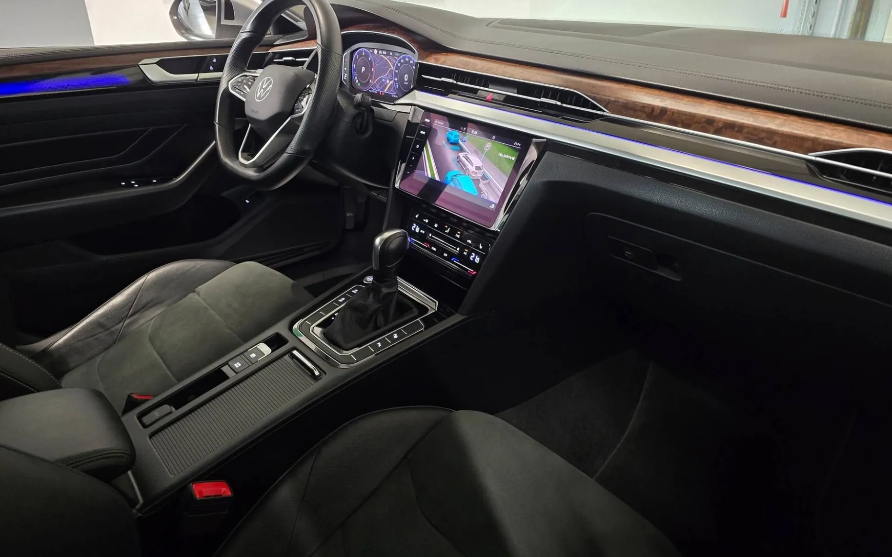 Notranja slika - Volkswagen Arteon Shooting Brake - Arteon SB 2.0 TDI Elegance DSG - Matrix.kamera.nav - 10