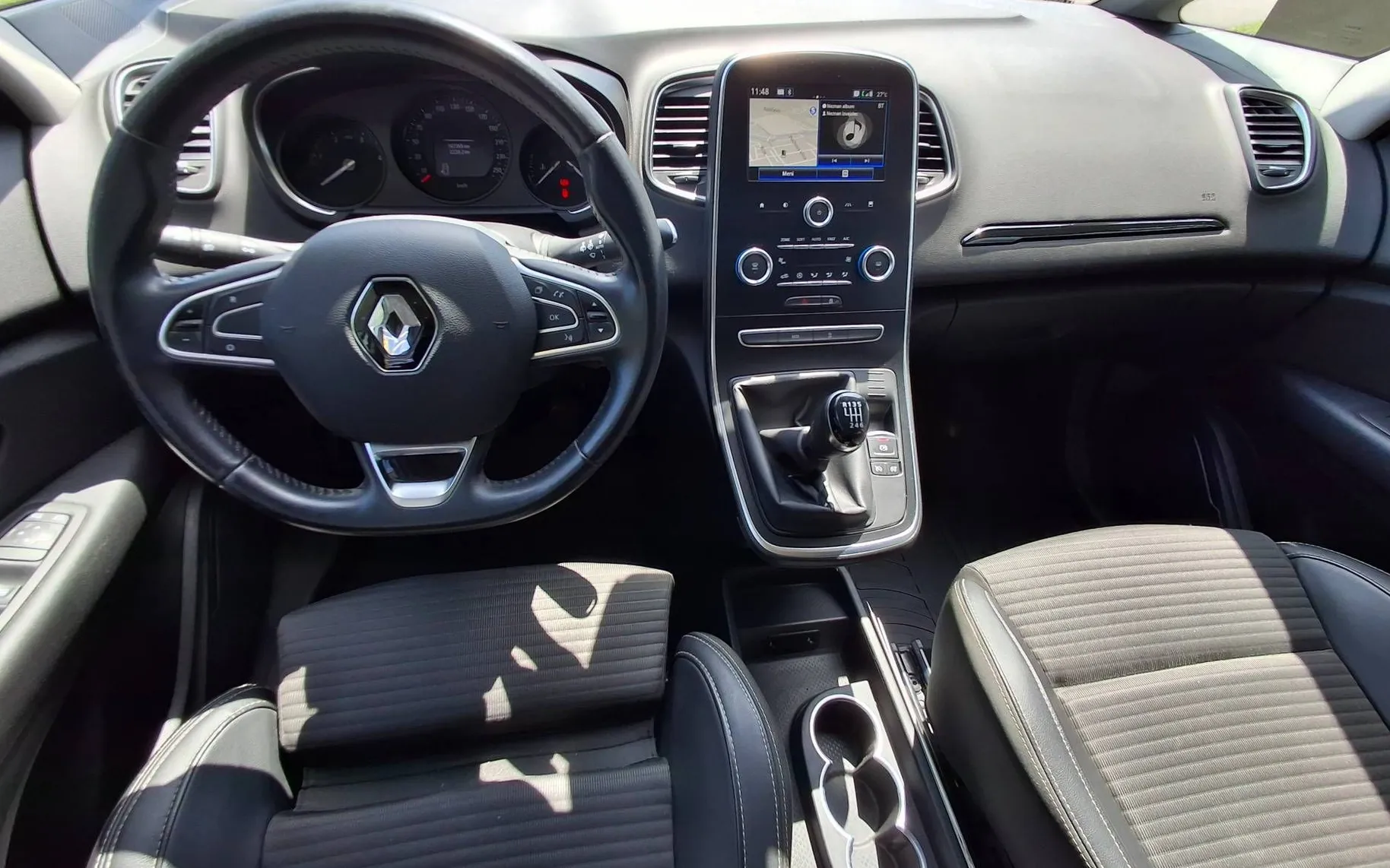 Zunanja slika - Renault Scénic - Scenic INTENS Blue dCi 120 - 9