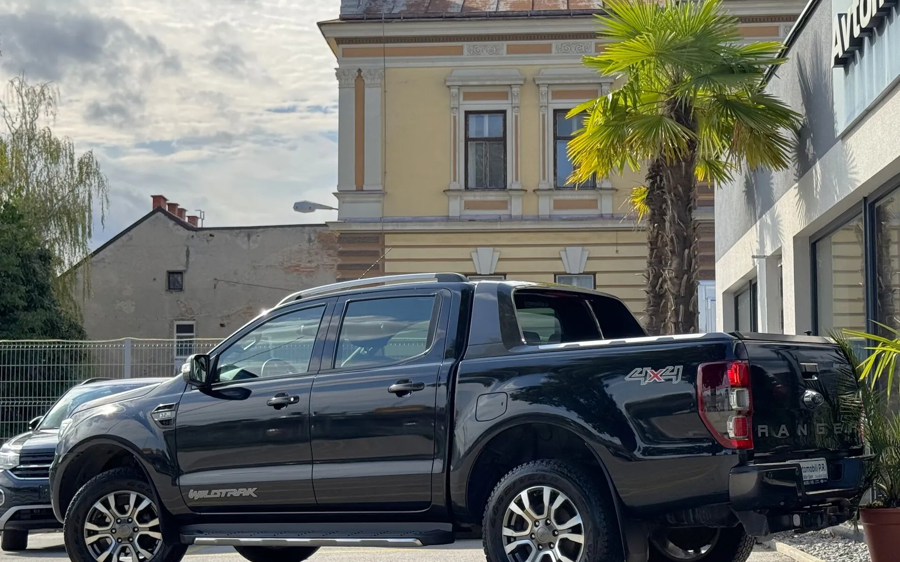 Zunanja slika - Ford Ranger - 3.2 TDCI DC 4X4 A6 WILDTRAK 1.LASTNIK SLO ROLO - 5
