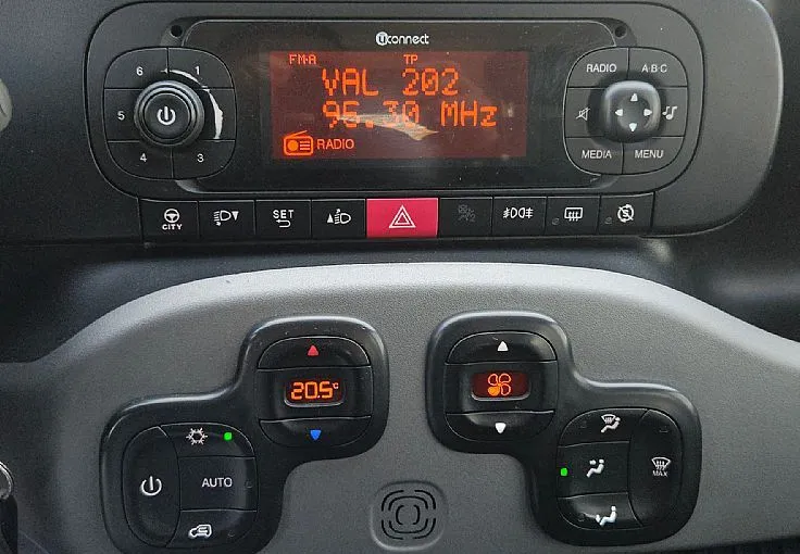 Zunanja slika - Fiat Panda - CLIMBING 4x4 1.3 JTD 95ks °MOTOR z 30.000 km° - 11