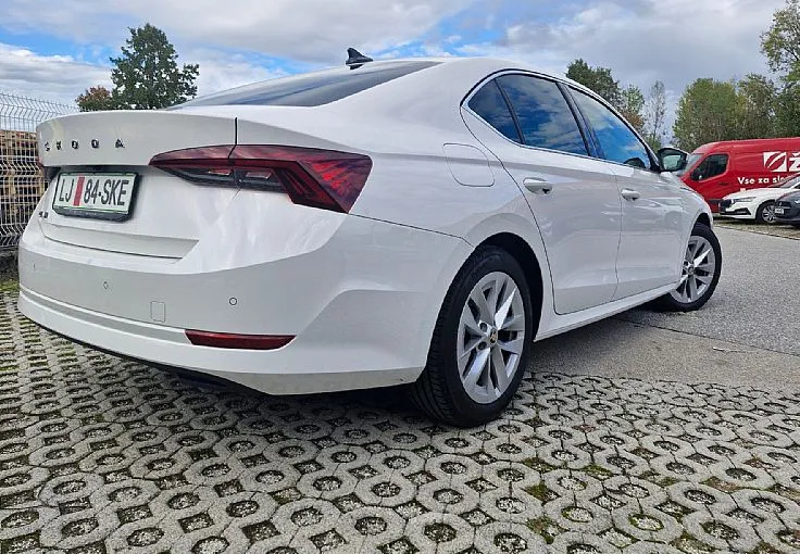 Zunanja slika - Škoda Octavia - Style 2.0 TDI DSG - 3