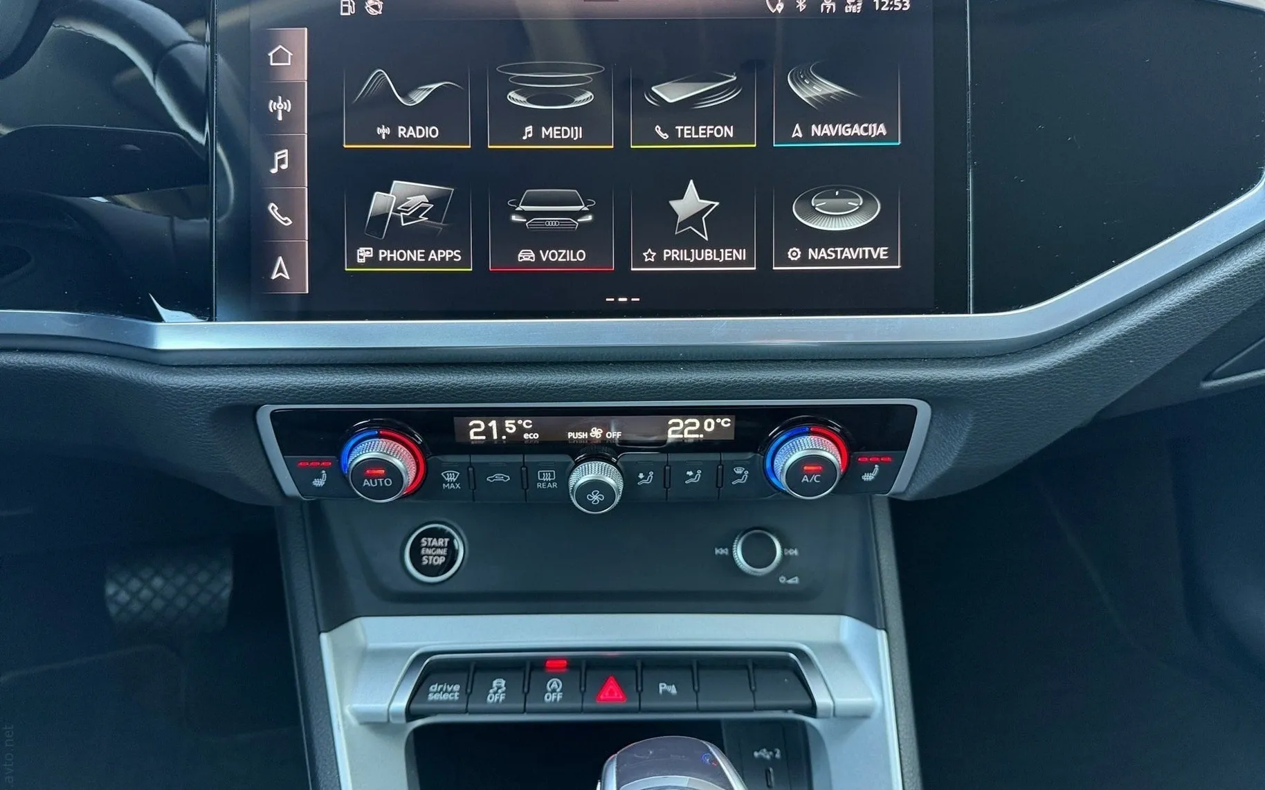 Notranja slika - Audi Q3 Sportback - 35TDI S line S tronic-Usnje-LED-ACC-Keyless-Kame.. - 9
