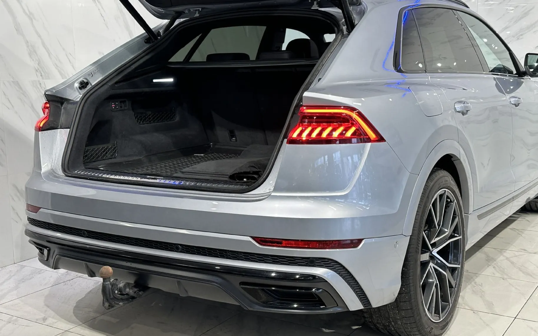 Notranja slika - Audi Q8 - 50TDI|Q|S-Line|Pano|Kljuka|Zračno|ACC|Webasto|36 - 7