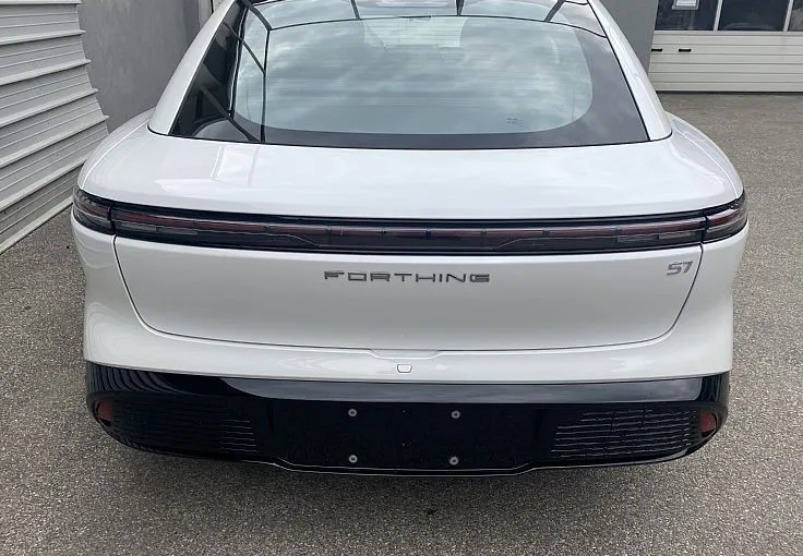 Zunanja slika - Forthing S7 - 56.8 kWh 154 kW 210 KM - 4