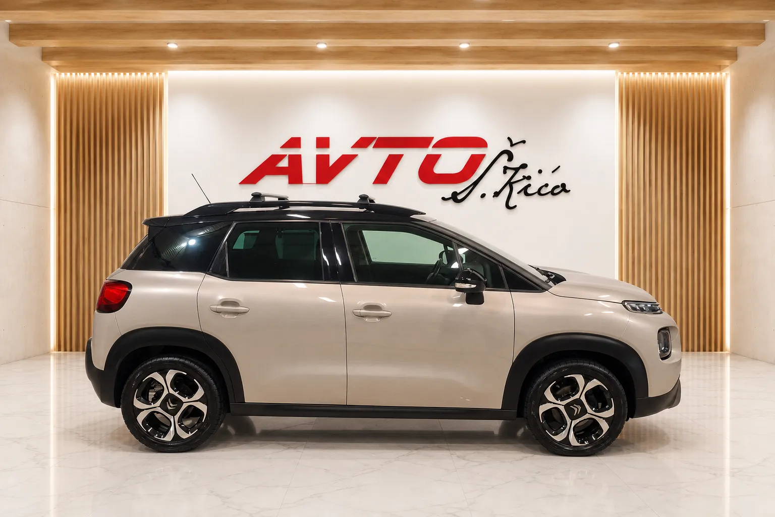 Zunanja slika - Citroën C3 Aircross - 1.2 -LED-KAMERA-NAVI-TEMPOMAT-SERVISNA KNJ-KLJUKA - 4