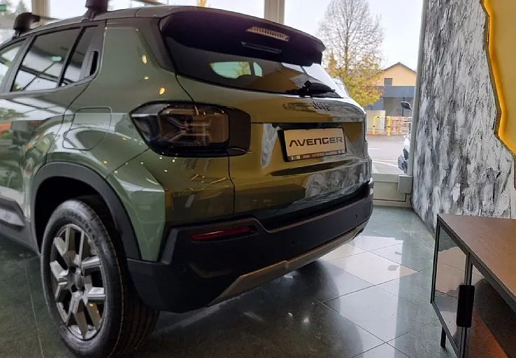 Zunanja slika - Jeep Avenger - 1.2 E-DCT6 MHEV 110 Altitude - 12