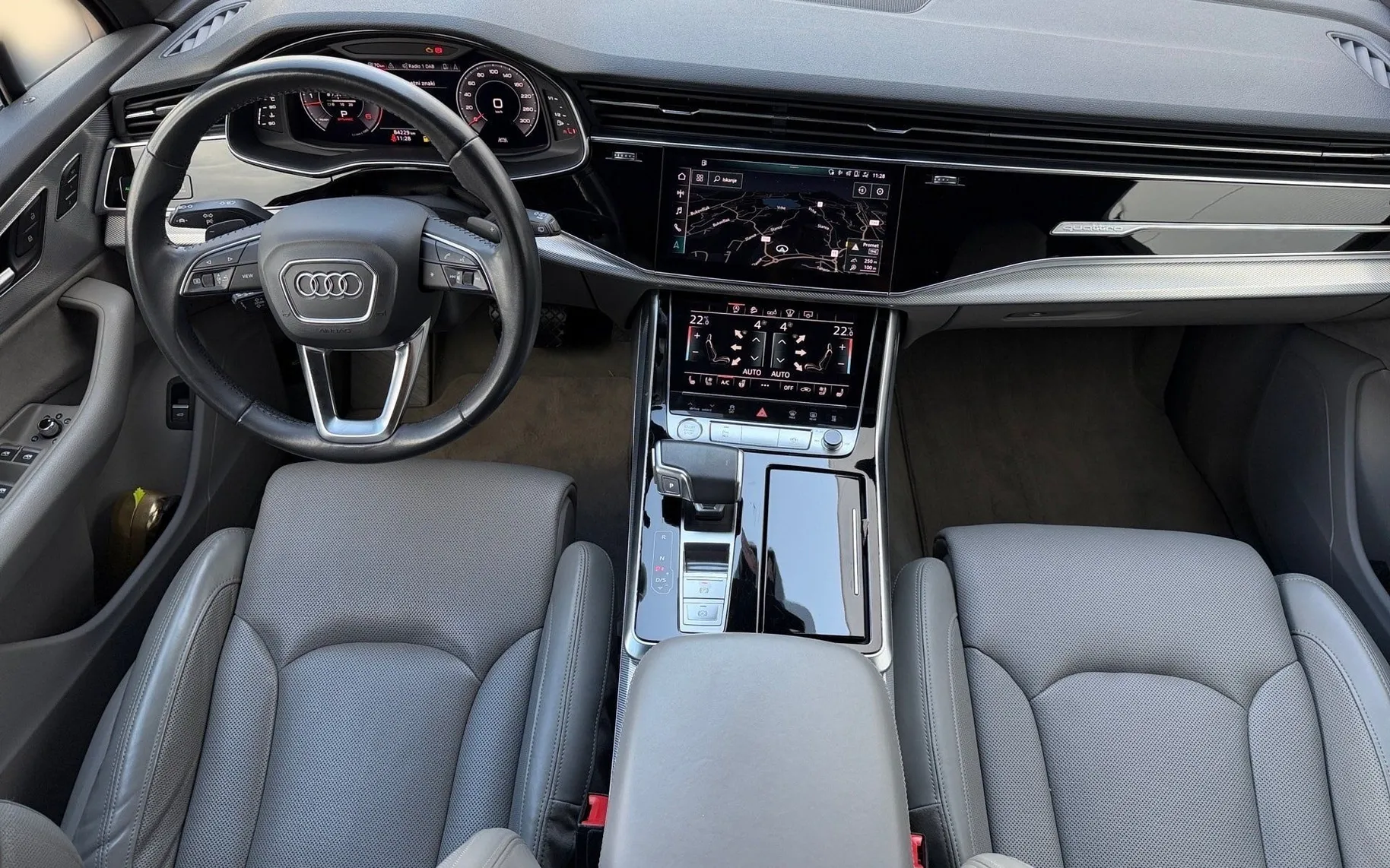 Notranja slika - Audi Q7 - quattro 45 TDI Tiptronic-Vlečna kljuka-360 kamera. - 10