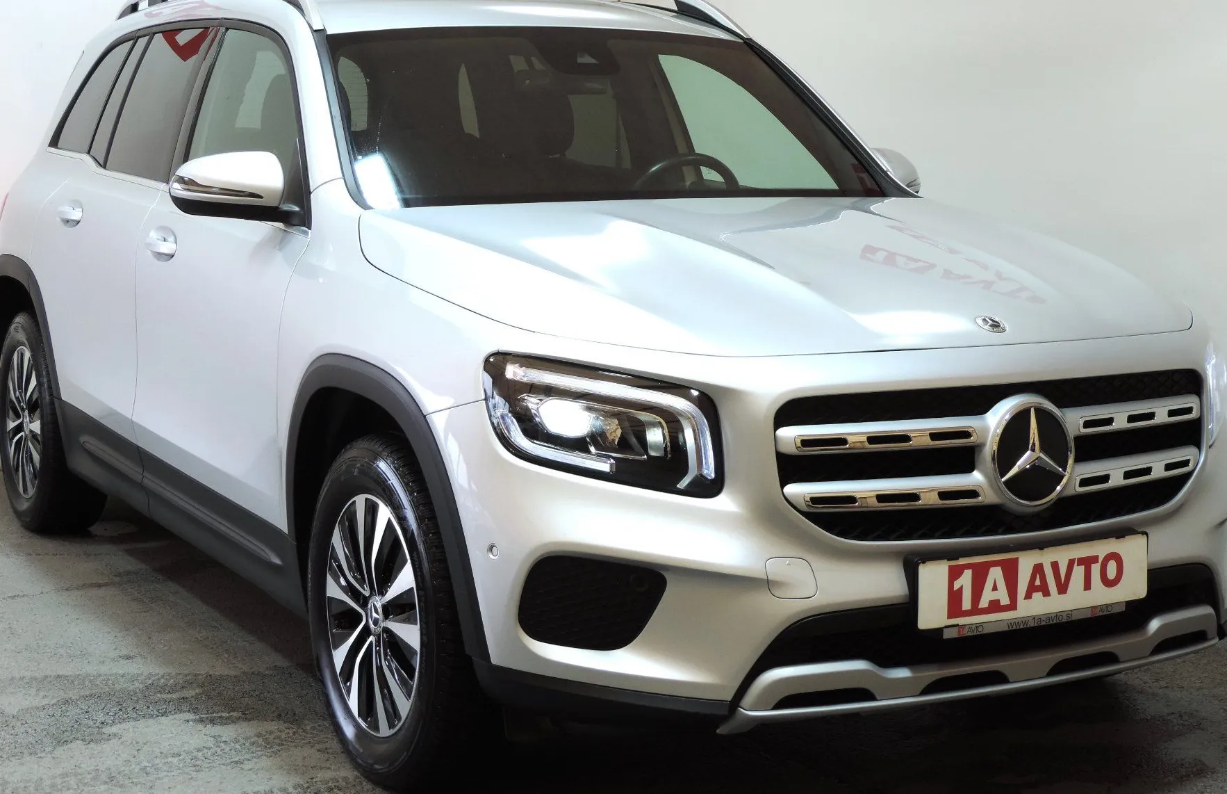 Zunanja slika - Mercedes-Benz GLB-Razred - GLB 200 d Avt. KAMERA-USNJE-LED - 3