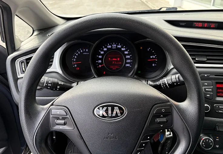 Zunanja slika - KIA Ceed - 1.4 CVVT LX Fun - KOT NOV - 6